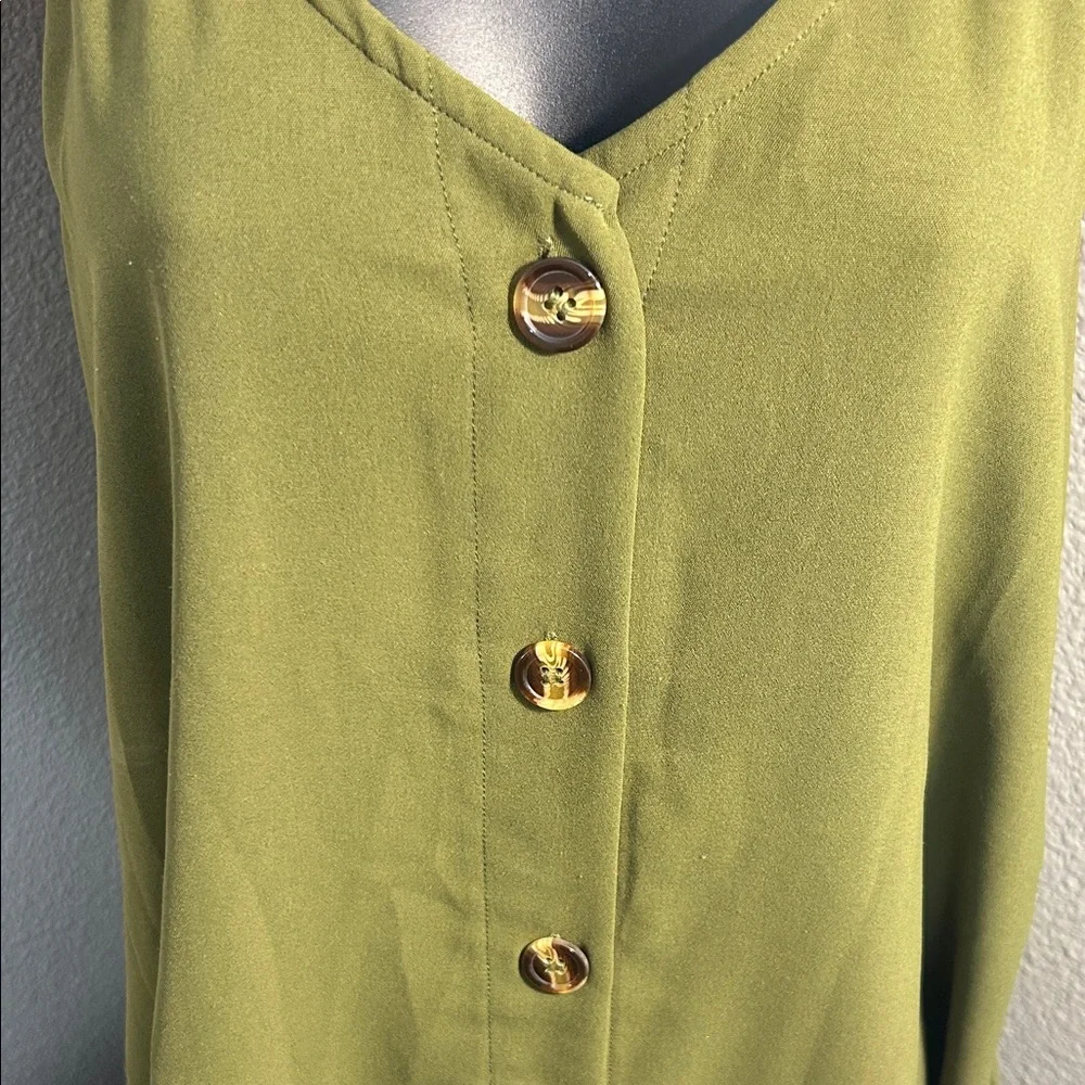 Olive Green Button-Down Camisole Top - Picture 2 of 5